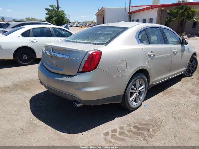 45018790 :رقم المزاد ، 1LNHL9DR5AG613906 vin ، 2010 Lincoln Mks مزاد بيع