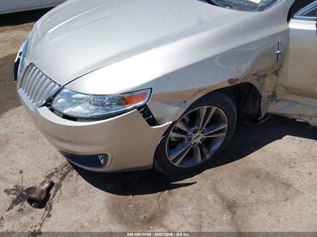 45018790 :رقم المزاد ، 1LNHL9DR5AG613906 vin ، 2010 Lincoln Mks مزاد بيع