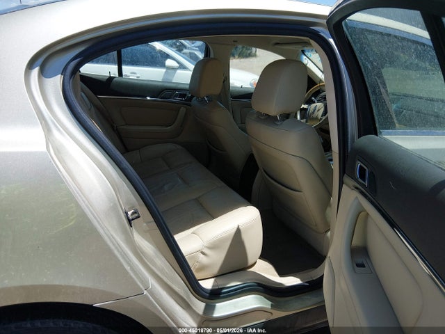 45018790 :رقم المزاد ، 1LNHL9DR5AG613906 vin ، 2010 Lincoln Mks مزاد بيع