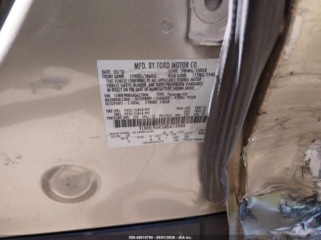 45018790 :رقم المزاد ، 1LNHL9DR5AG613906 vin ، 2010 Lincoln Mks مزاد بيع