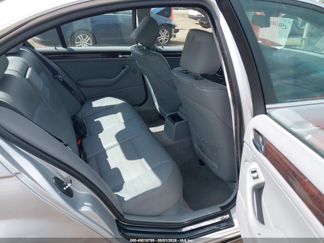 2002 Bmw 330i მანქანა იყიდება აუქციონზე, vin: WBAEV53492KM19228, აუქციონის ნომერი: 45018799