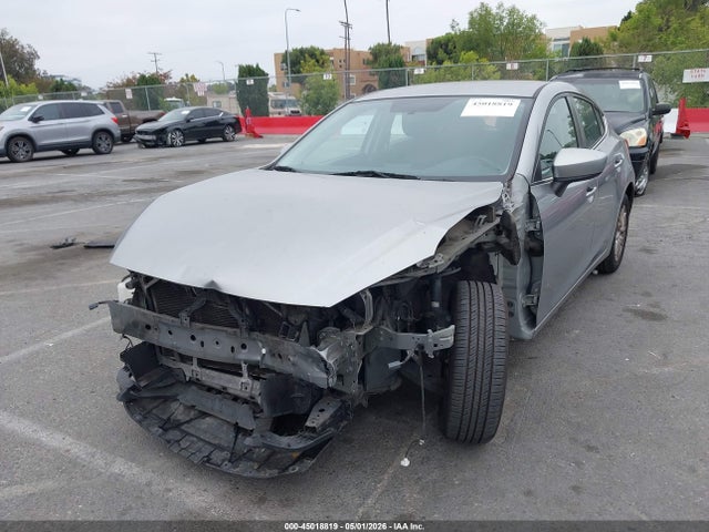 Продаж на аукціоні авто 2014 Mazda Mazda3 I Touring, vin: JM1BM1L70E1104968, номер лоту: 45018819