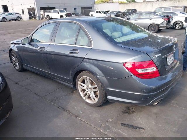 45018854 :رقم المزاد ، WDDGF8AB3DA768606 vin ، 2013 Mercedes-benz C 300 Sport 4matic مزاد بيع