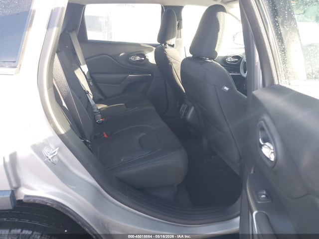 45018884 :رقم المزاد ، 1C4PJMCX3KD479778 vin ، 2019 Jeep Cherokee Latitude 4x4 مزاد بيع