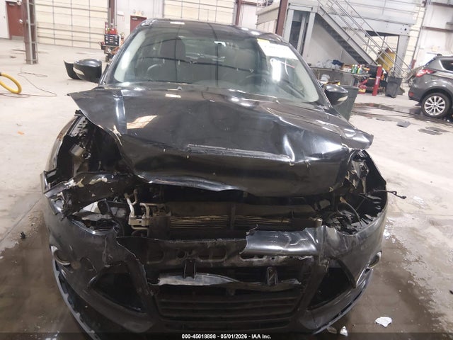 1FADP3K25EL326031 Ford FOCUS SE