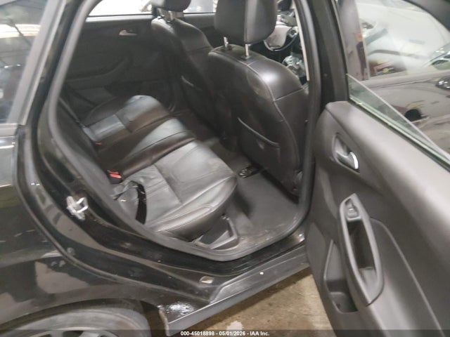 1FADP3K25EL326031 Ford FOCUS SE