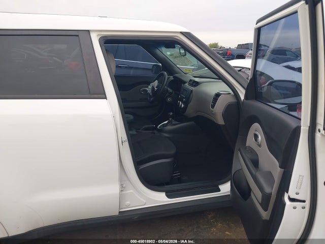 2016 Kia Soul მანქანა იყიდება აუქციონზე, vin: KNDJN2A27G7324582, აუქციონის ნომერი: 45018902