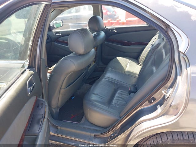 Продажа на аукционе авто 2001 Acura Tl 3.2, vin: 19UUA56711A001560, номер лота: 45018918