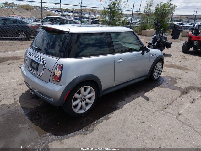 45018919 :رقم المزاد ، WMWRE33404TD77747 vin ، 2004 Mini Cooper S مزاد بيع