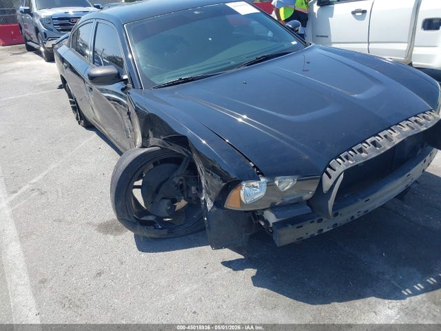 Продаж на аукціоні авто 2014 Dodge Charger R/t Plus, vin: 2C3CDXCT2EH113925, номер лоту: 45018936