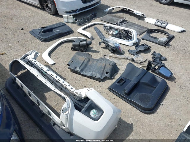 Продаж на аукціоні авто 2018 Toyota Tacoma Trd Sport, vin: 3TMAZ5CN7JM071483, номер лоту: 45018940