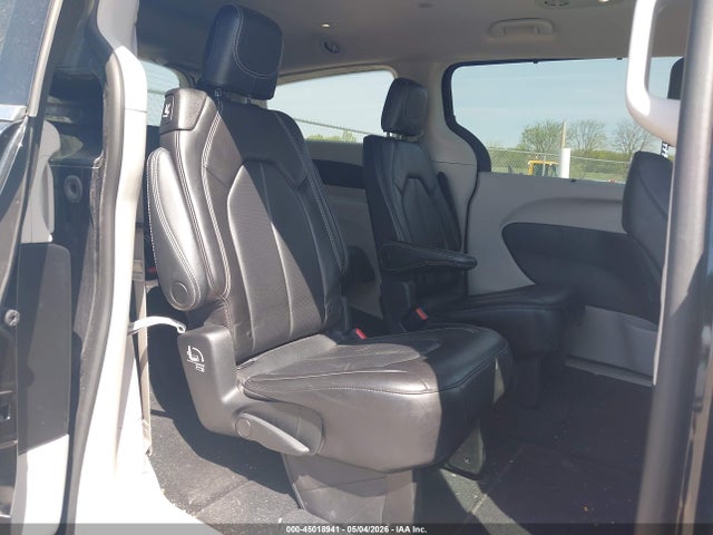 Aukcja sprzedaży 2023 Chrysler Pacifica Touring L, vin: 2C4RC1BG2PR586568, numer aukcji: 45018941