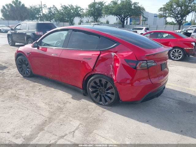 2022 Tesla Model Y Performance Dual Motor All-wheel Drive მანქანა იყიდება აუქციონზე, vin: 7SAYGDEF9NF537707, აუქციონის ნომერი: 45018947