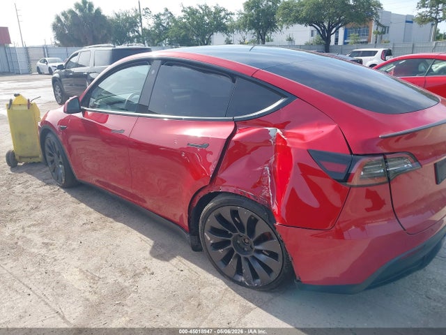 2022 Tesla Model Y Performance Dual Motor All-wheel Drive მანქანა იყიდება აუქციონზე, vin: 7SAYGDEF9NF537707, აუქციონის ნომერი: 45018947