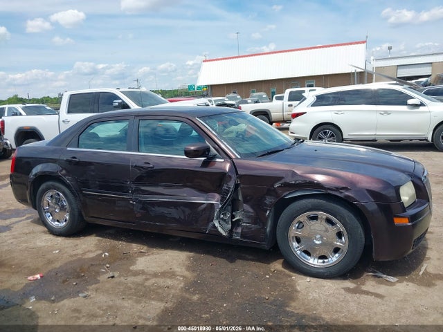 Продажа на аукционе авто 2005 Chrysler 300 Touring, vin: 2C3JA53G55H547795, номер лота: 45018980