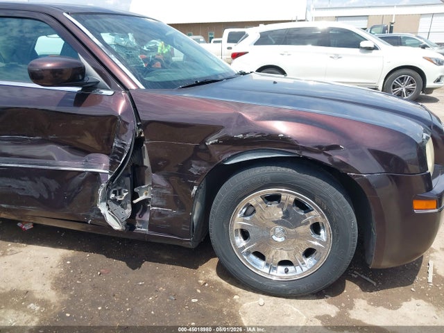 Продажа на аукционе авто 2005 Chrysler 300 Touring, vin: 2C3JA53G55H547795, номер лота: 45018980