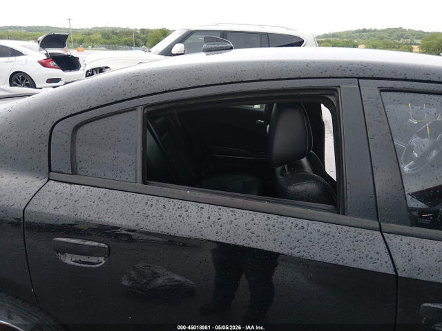Продаж на аукціоні авто 2016 Dodge Charger Sxt, vin: 2C3CDXHG8GH327624, номер лоту: 45018981