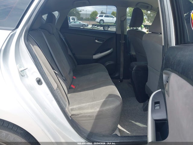 45018984 :رقم المزاد ، JTDKN3DU7E0363413 vin ، 2014 Toyota Prius Two مزاد بيع