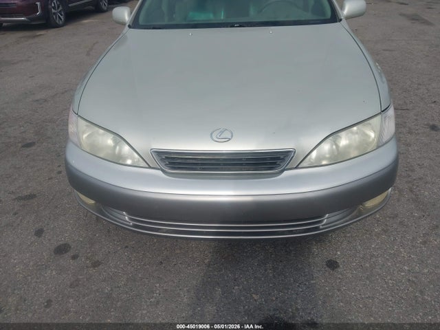 1998 Lexus Es 300 მანქანა იყიდება აუქციონზე, vin: JT8BF28GXW5021517, აუქციონის ნომერი: 45019006