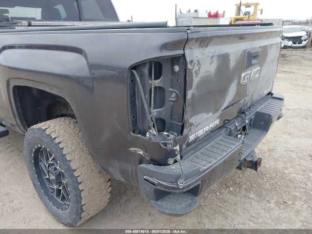 Продаж на аукціоні авто 2015 Gmc Sierra 2500hd Denali, vin: 1GT120EG2FF679070, номер лоту: 45019010