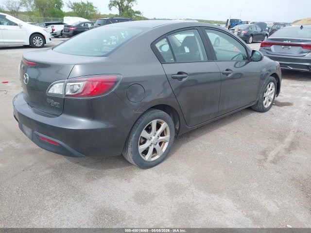 2011 Mazda Mazda3 მანქანა იყიდება აუქციონზე, vin: JM1BL1VF8B1386652, აუქციონის ნომერი: 45019069