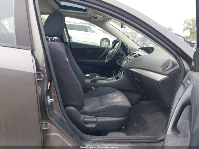 2011 Mazda Mazda3 მანქანა იყიდება აუქციონზე, vin: JM1BL1VF8B1386652, აუქციონის ნომერი: 45019069