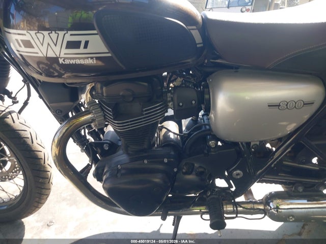 45019124 :رقم المزاد ، JKBEJCC16KA000256 vin ، 2019 Kawasaki Ej800 C مزاد بيع