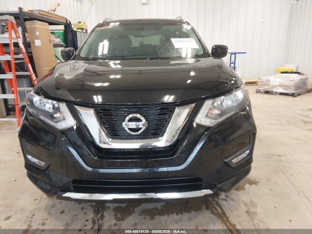 2017 Nissan Rogue Sv მანქანა იყიდება აუქციონზე, vin: 5N1AT2MT4HC835956, აუქციონის ნომერი: 45019130