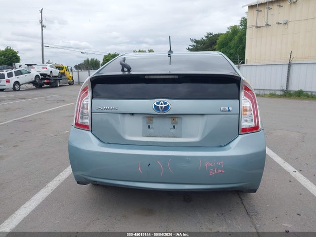 2015 Toyota Prius Four მანქანა იყიდება აუქციონზე, vin: JTDKN3DU7F1913947, აუქციონის ნომერი: 45019144