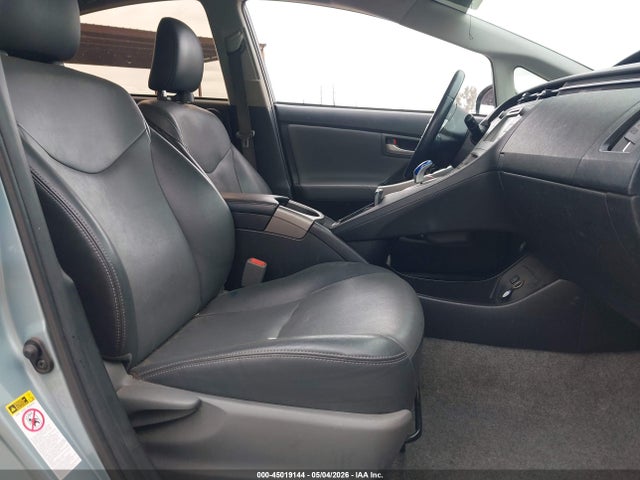 2015 Toyota Prius Four მანქანა იყიდება აუქციონზე, vin: JTDKN3DU7F1913947, აუქციონის ნომერი: 45019144