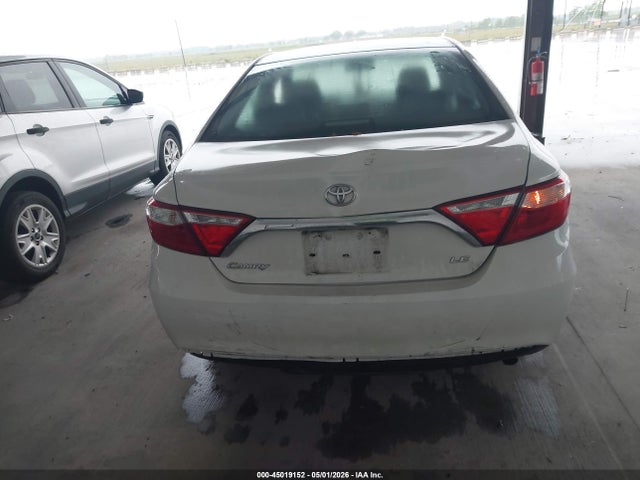 Продажа на аукционе авто 2015 Toyota Camry Le, vin: 4T1BF1FK2FU008300, номер лота: 45019152