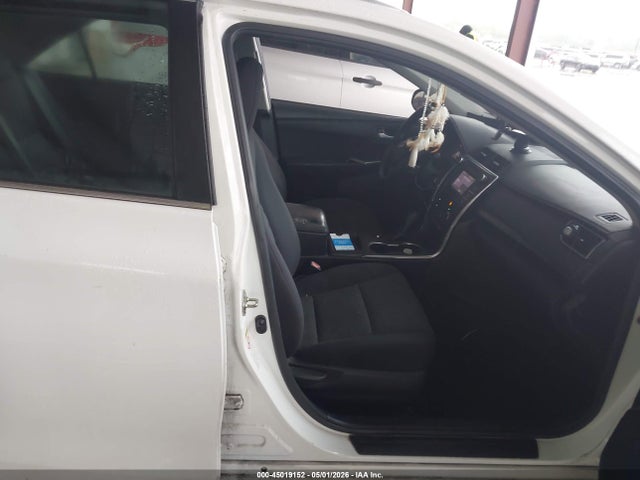 Продажа на аукционе авто 2015 Toyota Camry Le, vin: 4T1BF1FK2FU008300, номер лота: 45019152