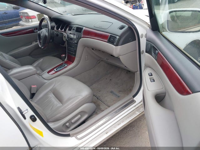 45019214 :رقم المزاد ، JTHBF30G720046660 vin ، 2002 Lexus Es 300 مزاد بيع