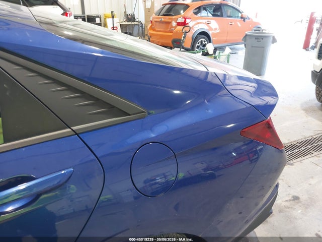 5NPLL4AGXMH047388 Hyundai ELANTRA SE