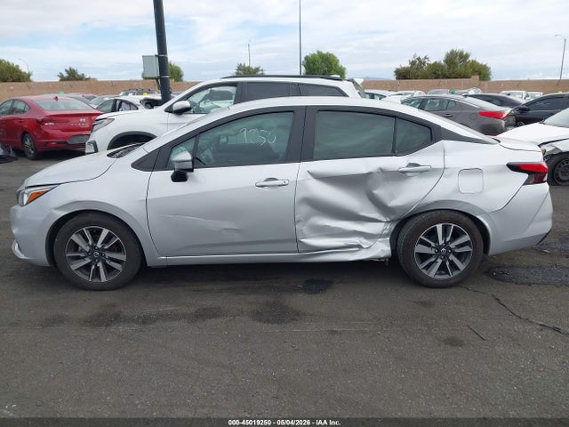 3N1CN8EV4ML878978 Nissan Versa Sv Xtronic Cvt