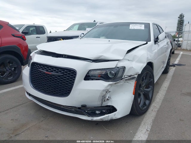 Продаж на аукціоні авто 2022 Chrysler 300 S, vin: 2C3CCABG7NH214396, номер лоту: 45019255