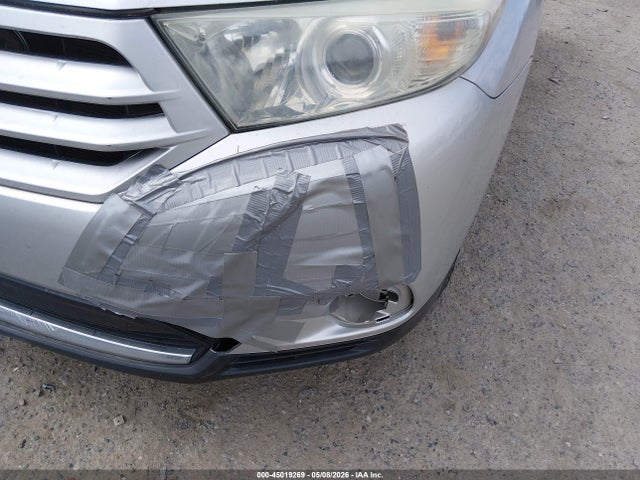 Продаж на аукціоні авто 2013 Toyota Highlander Base V6, vin: 5TDBK3EH8DS209749, номер лоту: 45019269