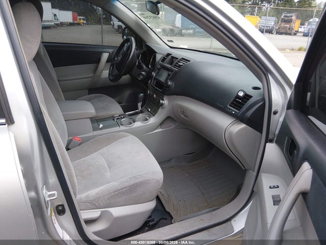 Продаж на аукціоні авто 2013 Toyota Highlander Base V6, vin: 5TDBK3EH8DS209749, номер лоту: 45019269