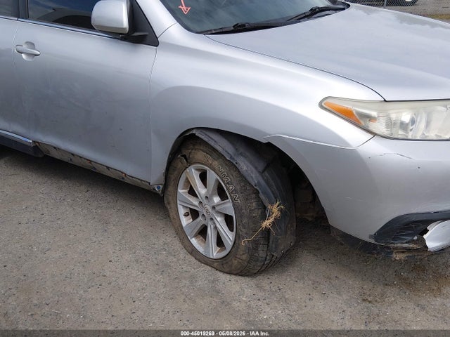 Продаж на аукціоні авто 2013 Toyota Highlander Base V6, vin: 5TDBK3EH8DS209749, номер лоту: 45019269