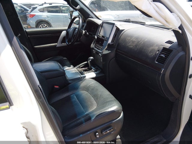Продаж на аукціоні авто 2021 Toyota Land Cruiser Heritage Edition, vin: JTMCY7AJ1M4101293, номер лоту: 45019281