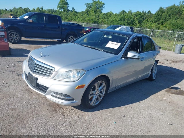 Aukcja sprzedaży 2014 Mercedes-benz C 300 Luxury 4matic, vin: WDDGF8AB2EG173292, numer aukcji: 45019310