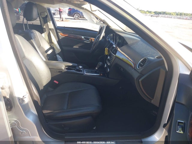 Aukcja sprzedaży 2014 Mercedes-benz C 300 Luxury 4matic, vin: WDDGF8AB2EG173292, numer aukcji: 45019310