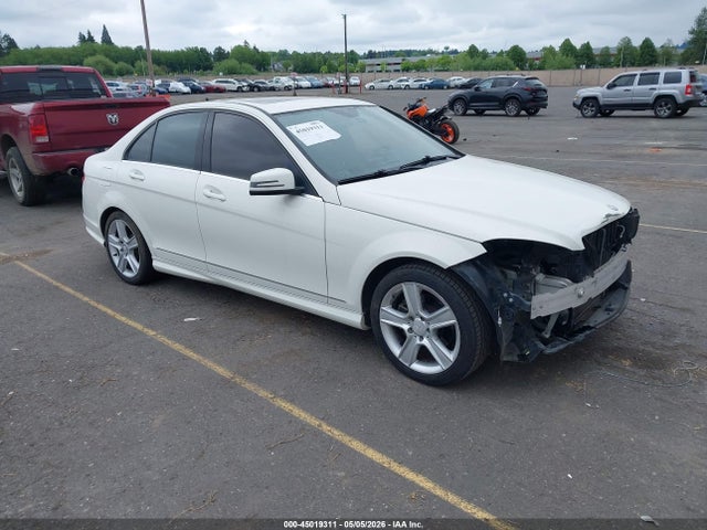 45019311 :رقم المزاد ، WDDGF5EB5AF412715 vin ، 2010 Mercedes-benz C 300 Luxury/sport مزاد بيع