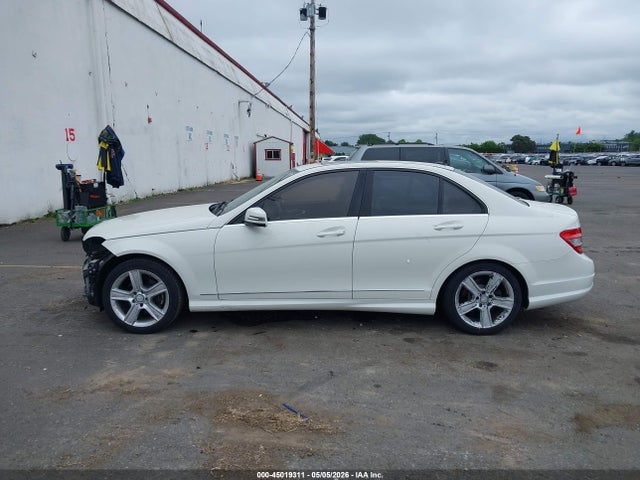 45019311 :رقم المزاد ، WDDGF5EB5AF412715 vin ، 2010 Mercedes-benz C 300 Luxury/sport مزاد بيع