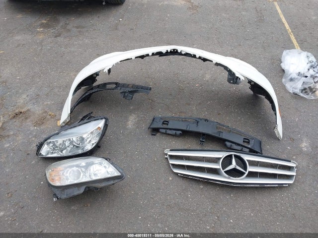 45019311 :رقم المزاد ، WDDGF5EB5AF412715 vin ، 2010 Mercedes-benz C 300 Luxury/sport مزاد بيع