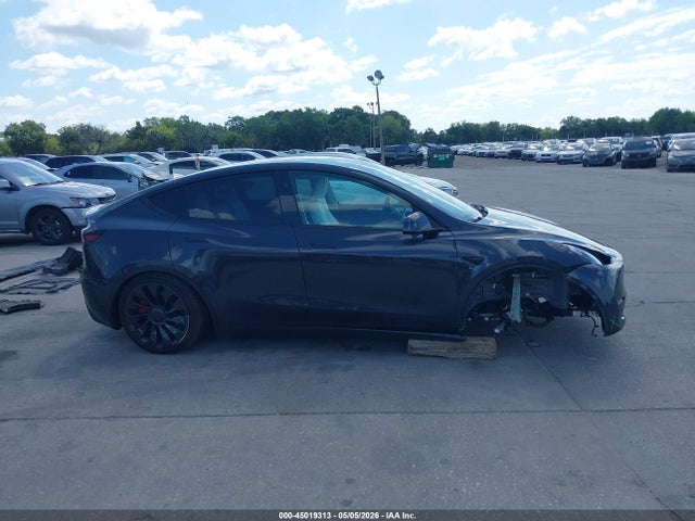 Продажа на аукционе авто 2024 Tesla Model Y Performance Dual Motor All-wheel Drive, vin: 7SAYGDEF0RF048733, номер лота: 45019313
