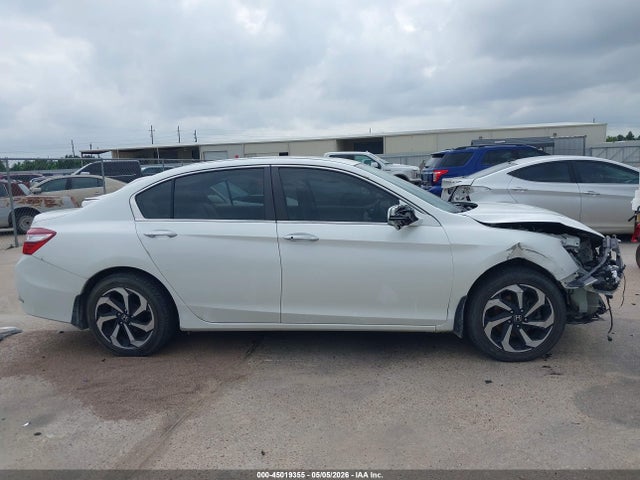 45019355 :رقم المزاد ، 1HGCR2F85HA023891 vin ، 2017 Honda Accord Ex-l مزاد بيع