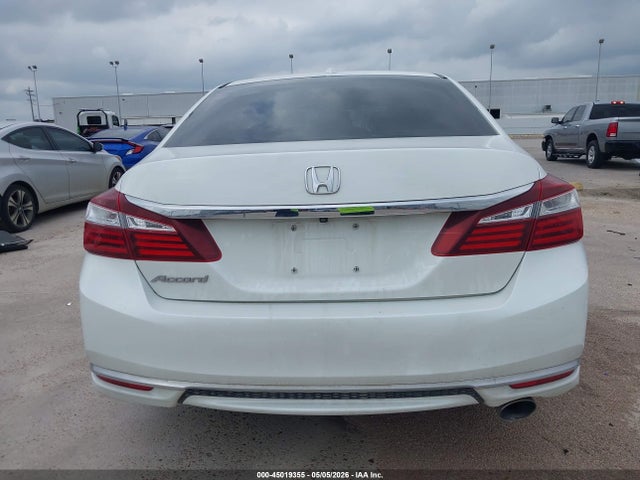 45019355 :رقم المزاد ، 1HGCR2F85HA023891 vin ، 2017 Honda Accord Ex-l مزاد بيع