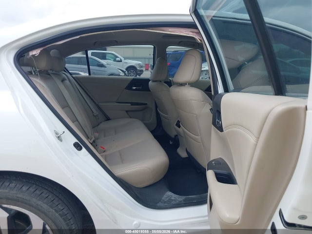 45019355 :رقم المزاد ، 1HGCR2F85HA023891 vin ، 2017 Honda Accord Ex-l مزاد بيع