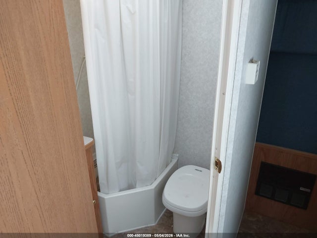 Продаж на аукціоні авто 2002 Keystone Cabana Travel Trailer, vin: 4YDT2152923102757, номер лоту: 45019389